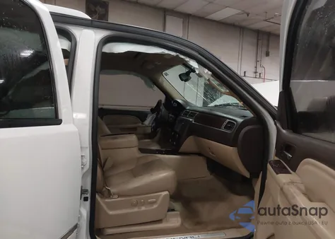 2012 GMC Yukon Denali из США, поврежденный, VIN 1GKS2EEF5CR326393